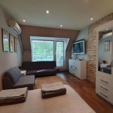 Apartment For Warna