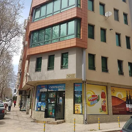 דירה For